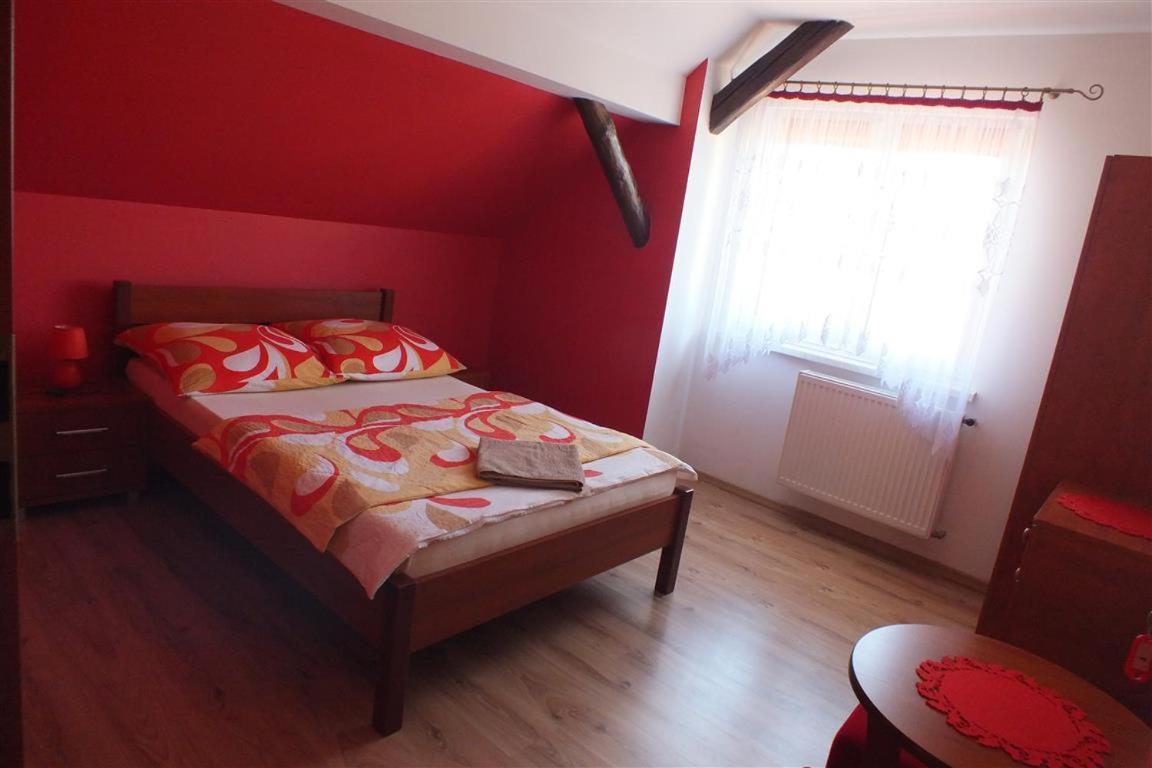 Apartamento Dom Na Lesnej Gorze Leśna Exterior foto